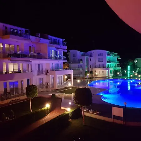Antalya 1 Nirvana Club First Floor Two Bedrooms Pool View With Water Slide Close To Center